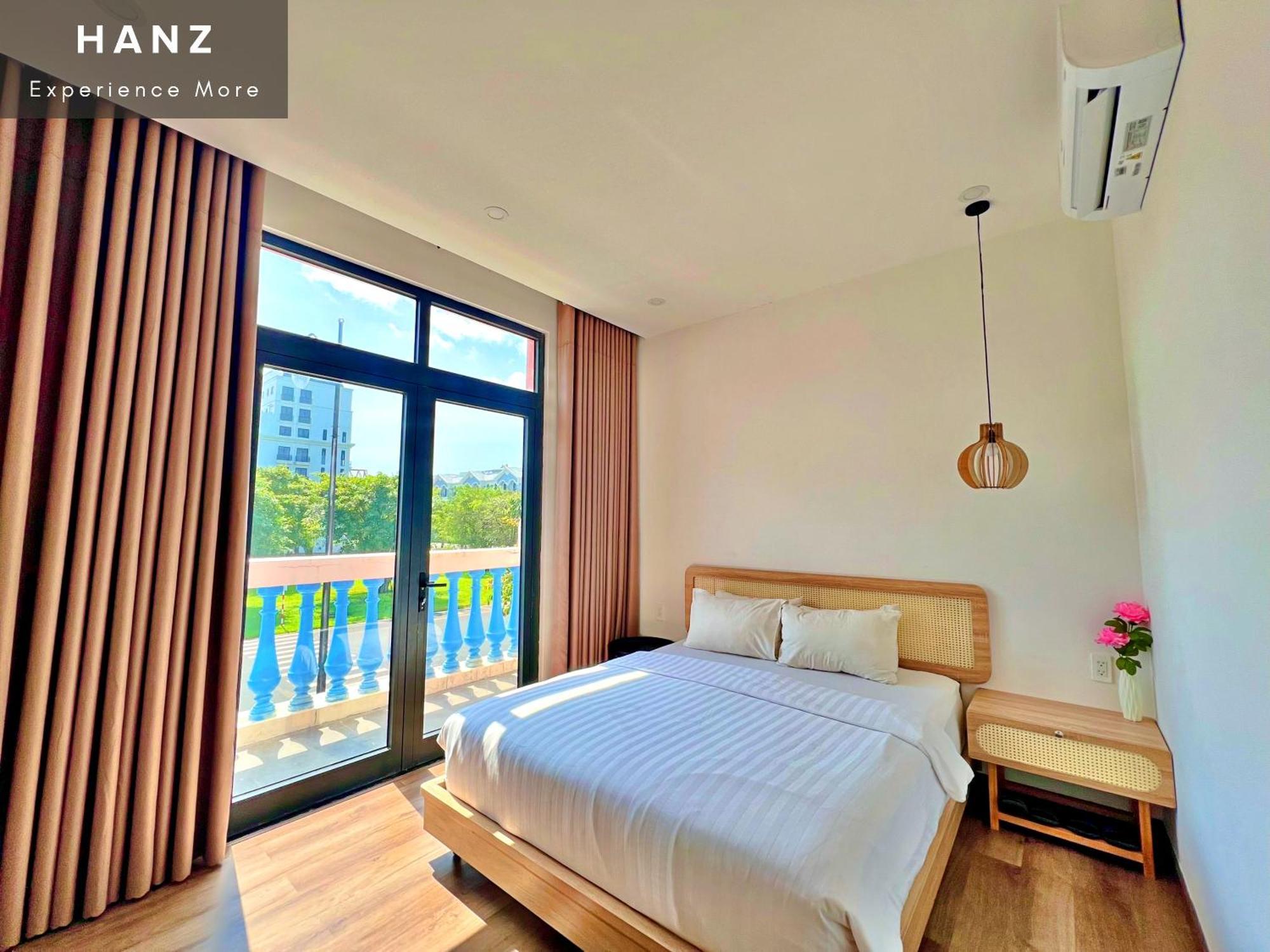 Hanz Sofia Grand Lago Phu Quoc Bilik gambar
