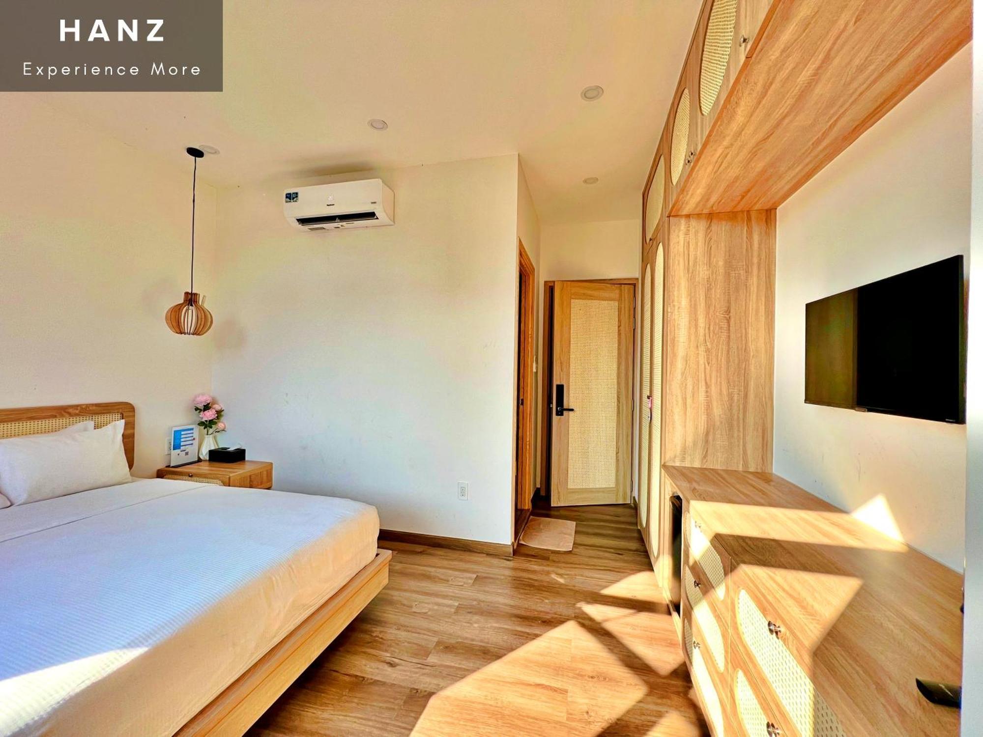 Hanz Sofia Grand Lago Phu Quoc Bilik gambar